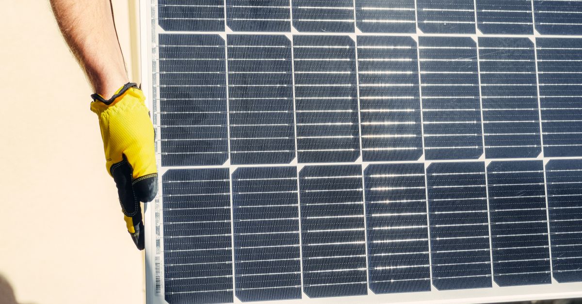 Evaluating Roof Conditions for Optimal Solar Panel Placement